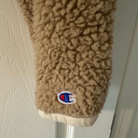 Sherpa crop top - Picture 2 of 3